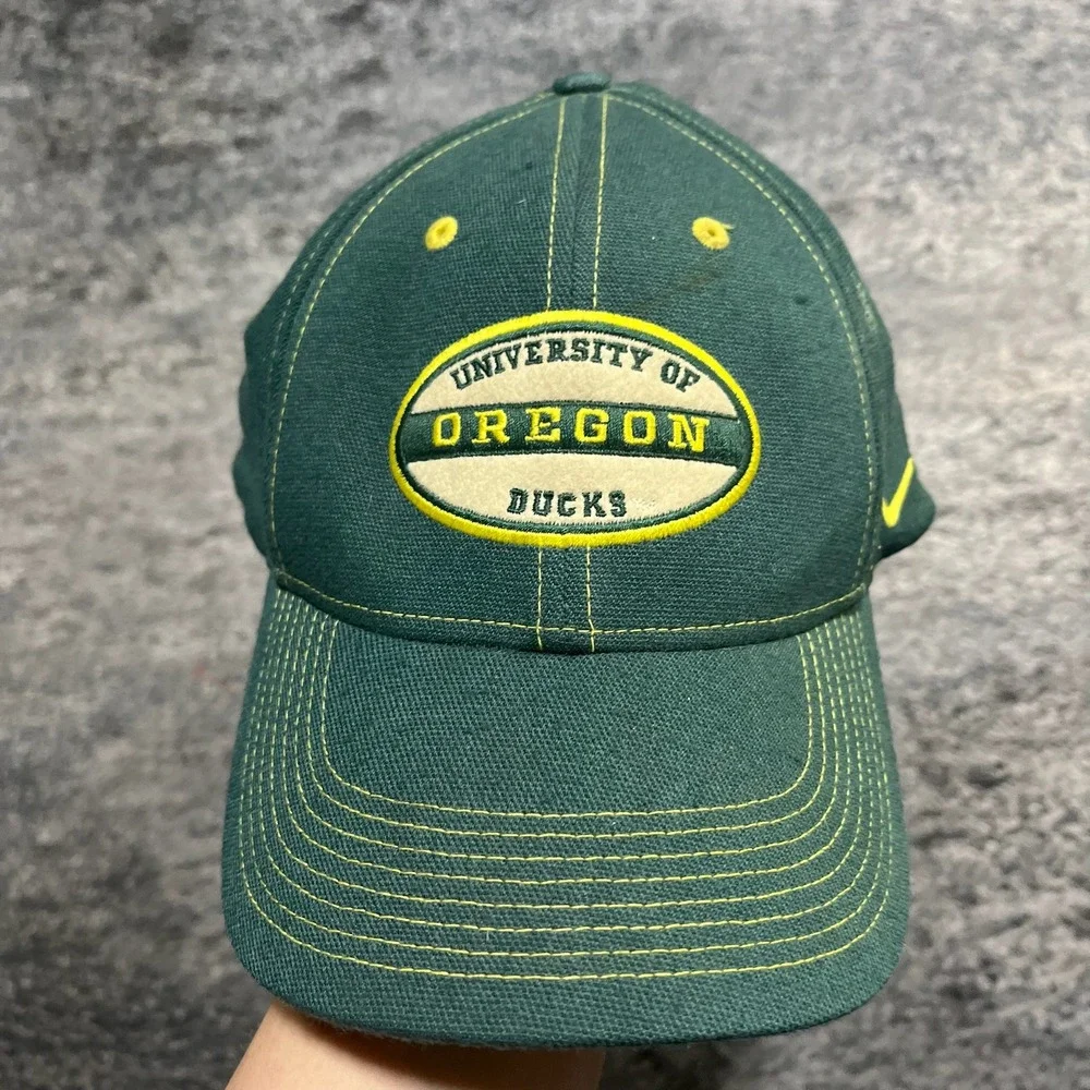 Team Nike Swoosh Flex Oregon Ducks Hat‎ Green Yellow Baseball Cap Embroidered